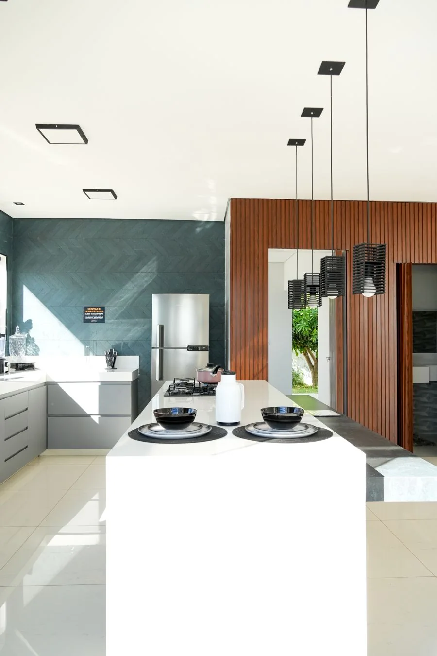 Cozinha com ilha central